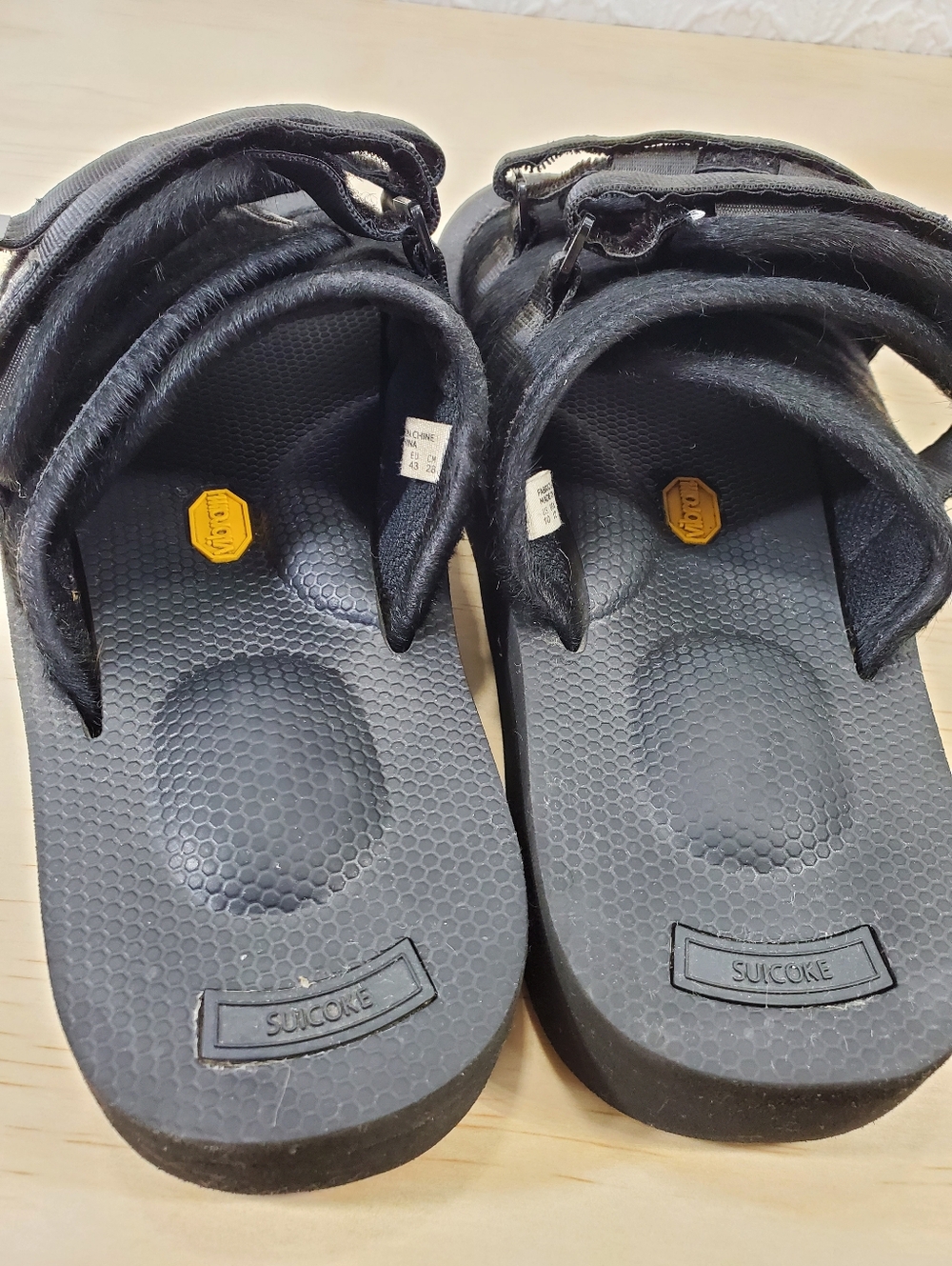 Suicoke Black Slides - Picture 7 of 10